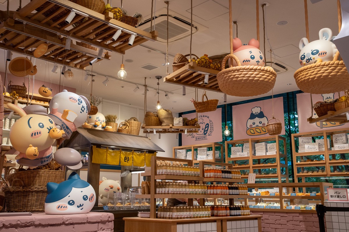 Chiikawa Bakery 原宿店舖外觀與內部裝潢
