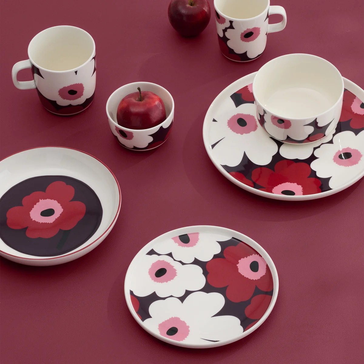 Marimekko Oiva Unikko 印花馬克杯與杯碟